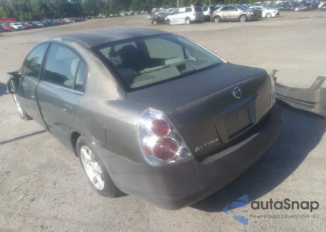 2005 Nissan Altima 2.5 S z USA, uszkodzony, nr VIN 1N4AL11D55C357446